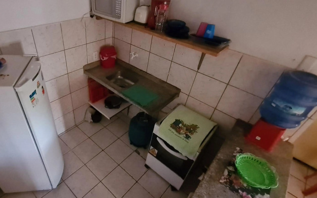 Apartamento 06 - na Praia do Futuro com piscina.