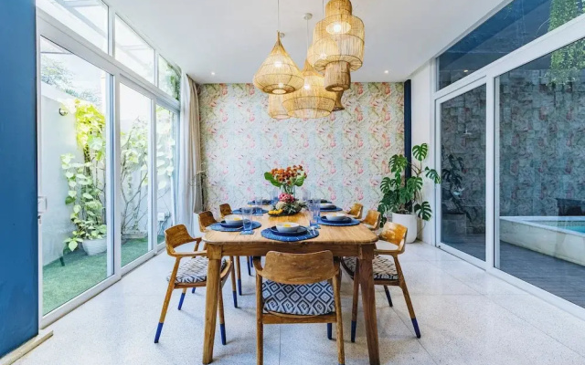 Omah Bleue Villa