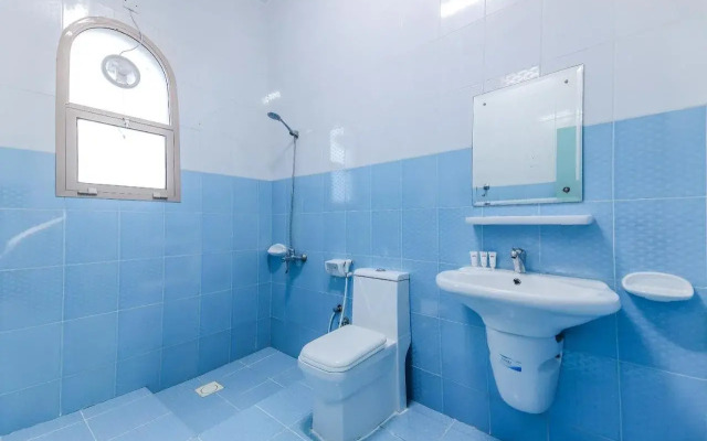 Super OYO 110 Ras Al Hadd Guest House