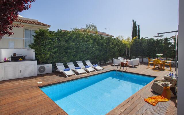 Protaras Villa Chateau Blanc - Platinum Collection