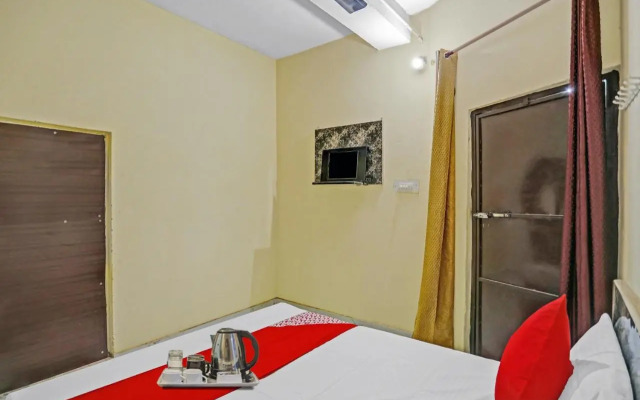 OYO 92887 Metro City Guest House