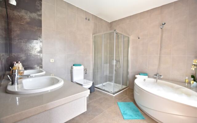 Lighthouse Villa - Private Pool -