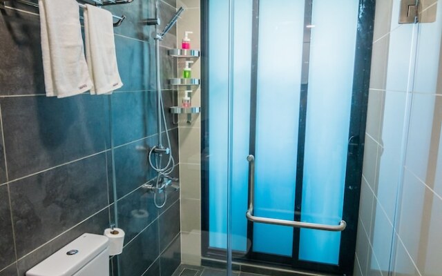Almas Suites by Subhome