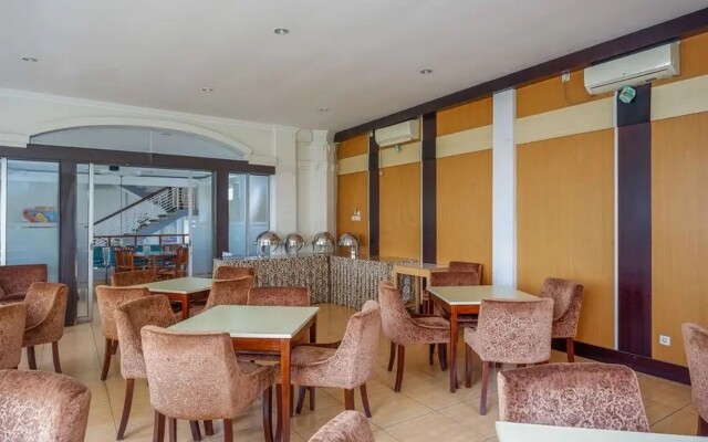 Sans Hotel Heryon Yogyakarta