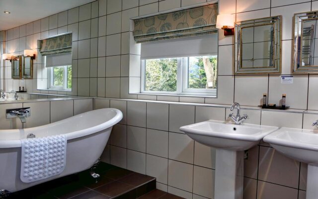 Henley Hotel