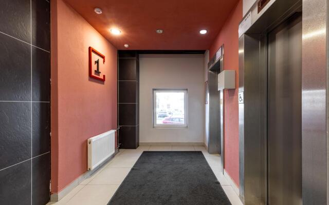 Апартаменты на улице Верхне-Каменская 9к1