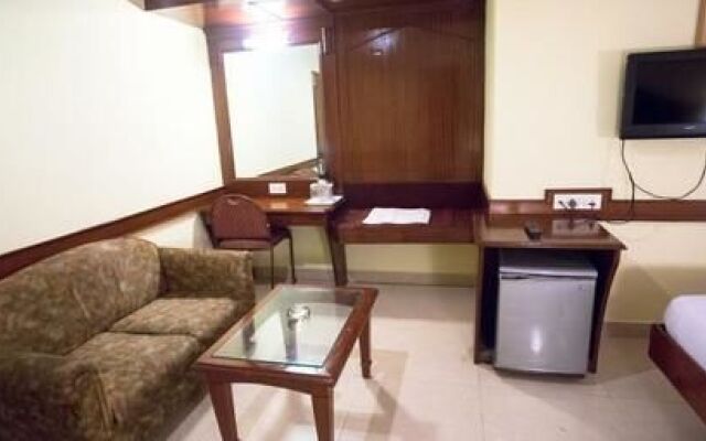 Hotel Nandhini - Minerva Circle