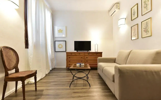 Pantheon View from Terrace Apartment