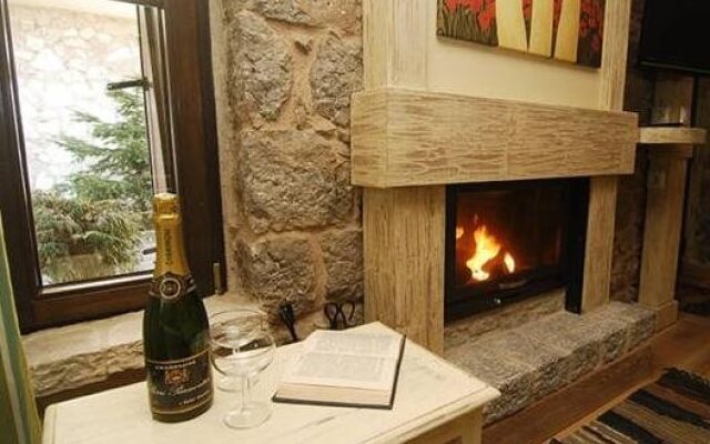 Alexandros Guesthouse