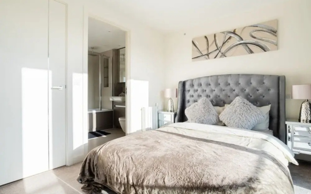 Royal Arsenal Riverside - Sleeps 4