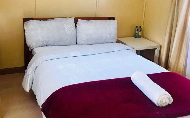 Royale Karen Hotel