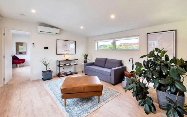 Elegant and Stylish Retreat in Epsom