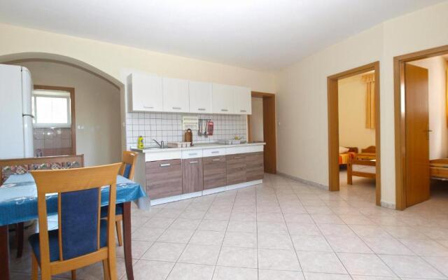 Apartments Anto 1598
