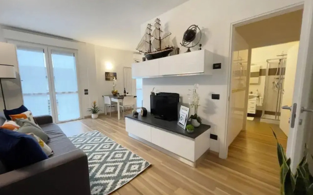 Chic Apt Near Piazza Duomo, Milan