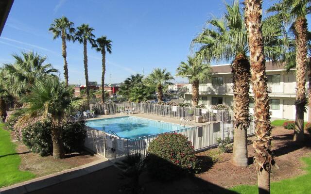 Budgetel Inn & Suites Yuma