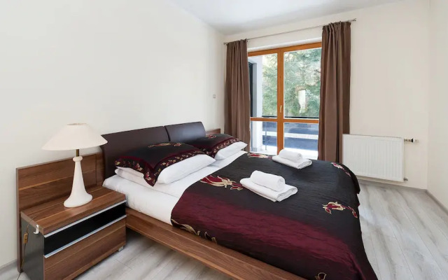Limba Apart House
