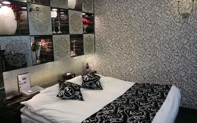 HOTEL S-CUBE - Adults Only