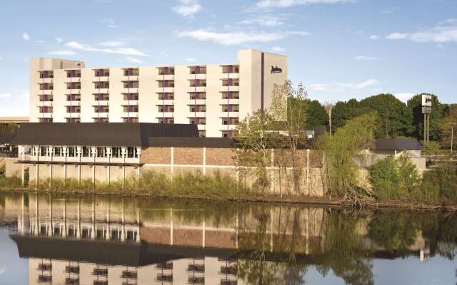 Radisson Hotel Grand Rapids Riverfront