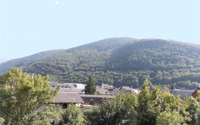 Appartement Bagnères-de-Luchon, 2 pièces, 4 personnes - FR-1-313-146