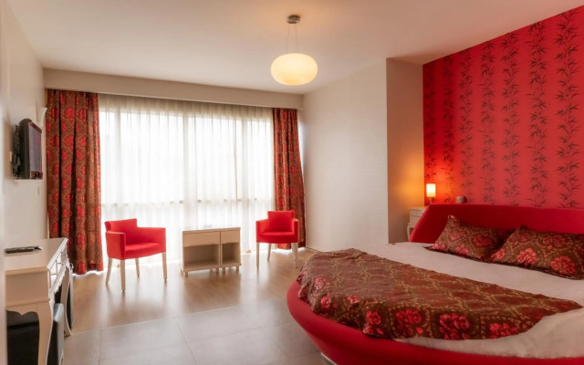 Grand Karot Otel