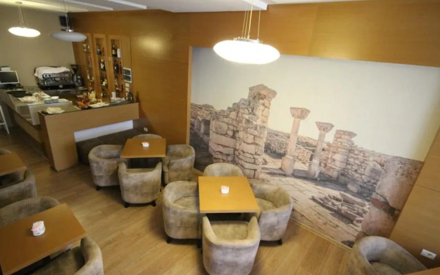 Hotel Bylis