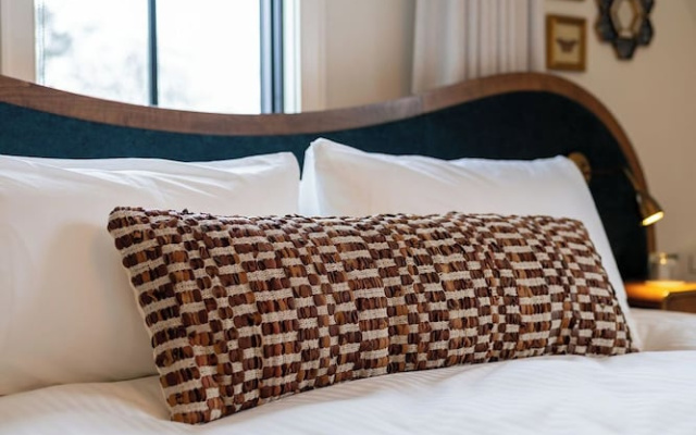 The Francis Hotel & Suites