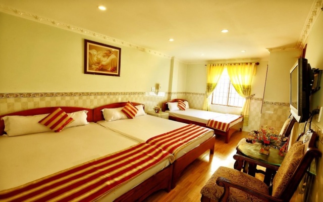 Hoang Linh Hotel – Guest Rooms – Vung Tau
