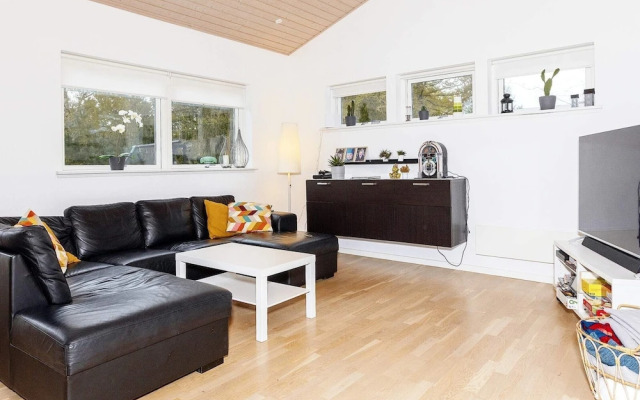 8 Person Holiday Home in Hals