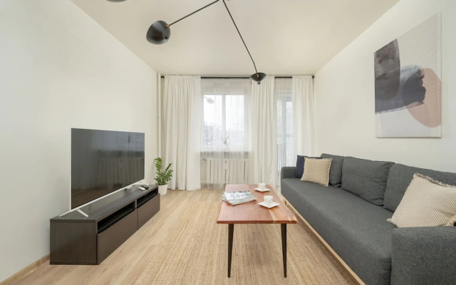 Charming Trzebnicka Apartment by Renters