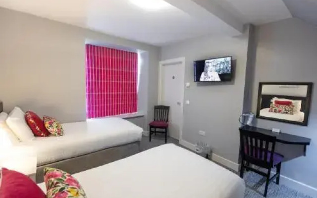 Behan's Horseshoe Bar & Restaurant