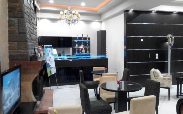 Manessi City Hotel