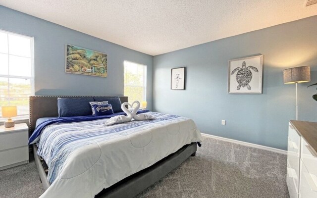 Villa Azul 4 Bedroom Townhouse by RedAwning