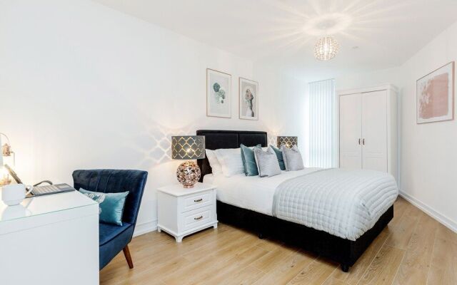 Superior Apartment Bracknell Centre