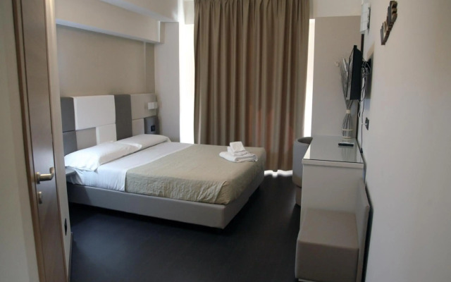 Hotel Sogni D'Oro Airport
