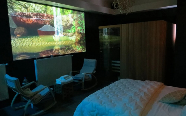 Diane Luxury