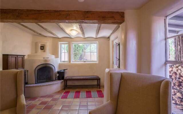 Camino Cabra - Two Bedroom Home