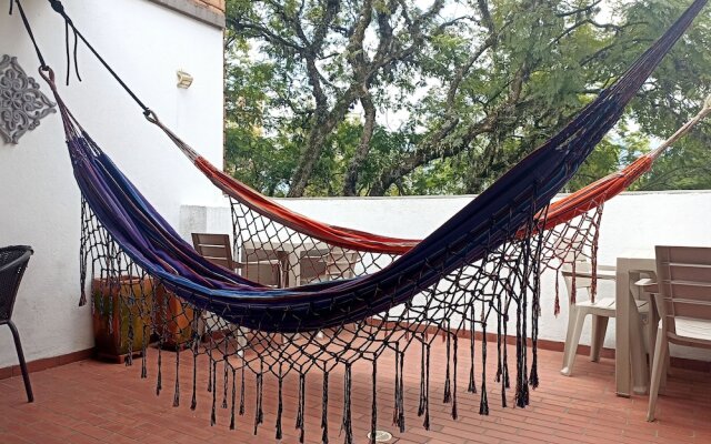 Laureles Guest House - LGH Hotel