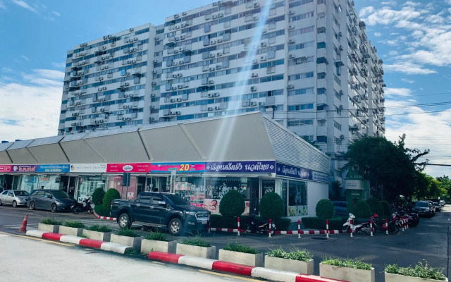 Muangthongthani Rental by Khun Dan