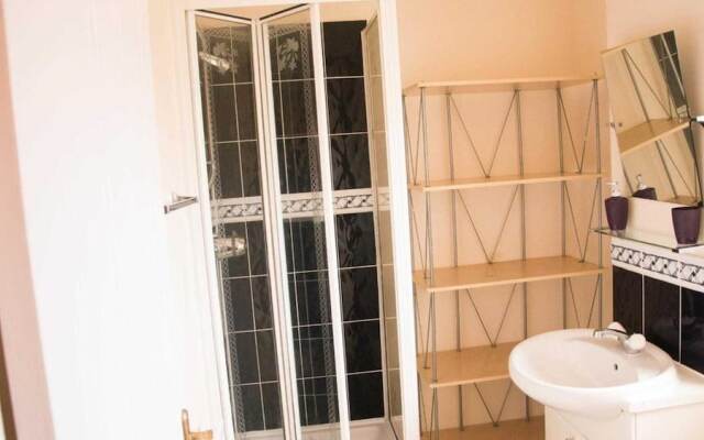Luton Road Sweet Guest House