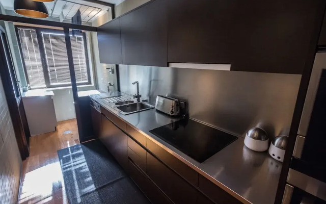 DAHome - Collector's Luxurious Apartment