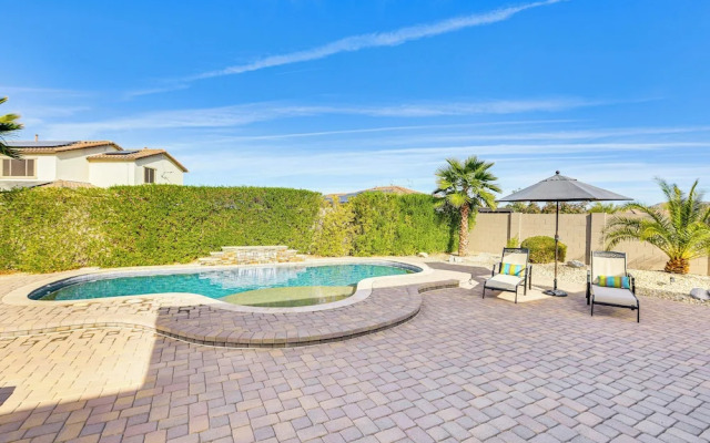 Outdoor Oasis in Goodyear: Stay & Play!