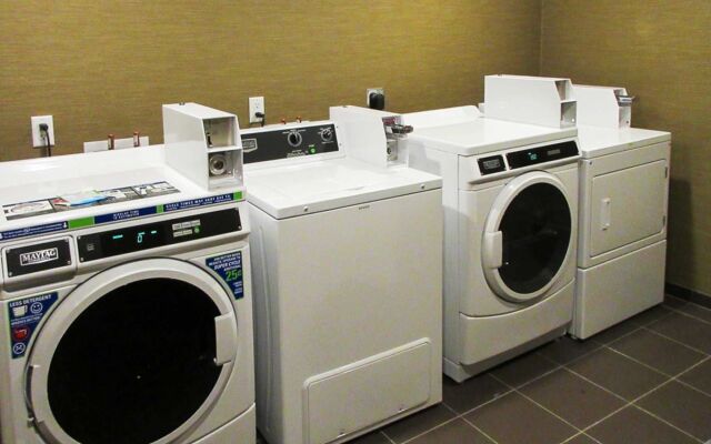 Mainstay Suites
