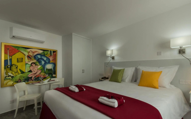 Art & Wine Boutique Hotel