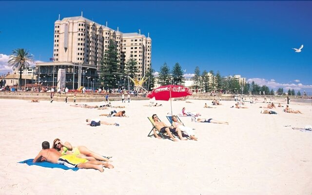 Glenelg Holiday Apartments-Ellis