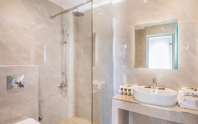 AlexMare Hotel Fourka