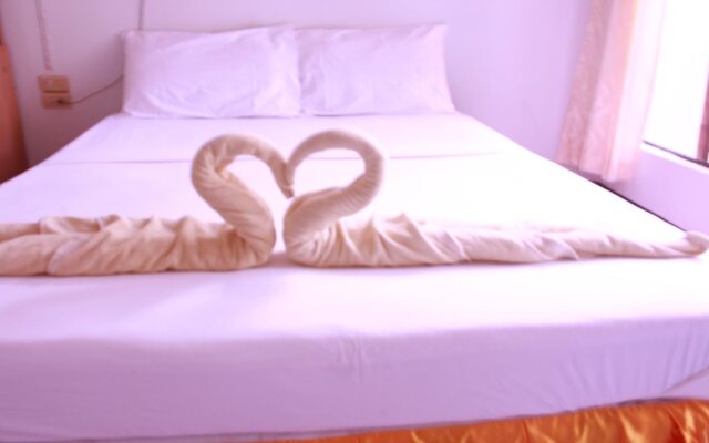 Klong Khong Beach Resort