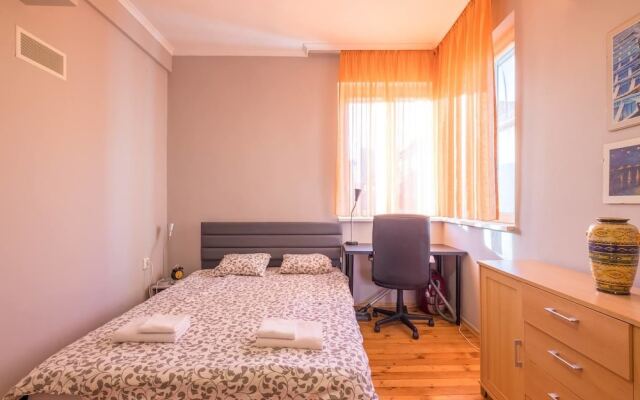 Fm Premium 1-Bdr Apartment - Business Location