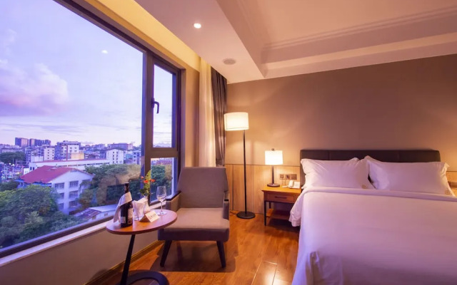 Prince Hotel