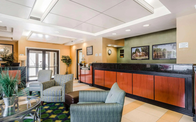 Quality Inn & Suites Lexington
