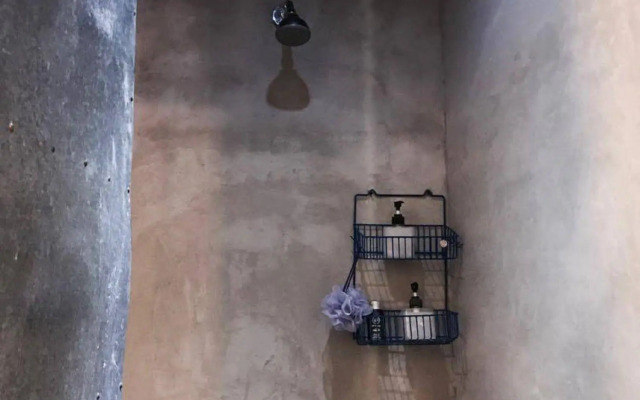 Wire Hostel Patong